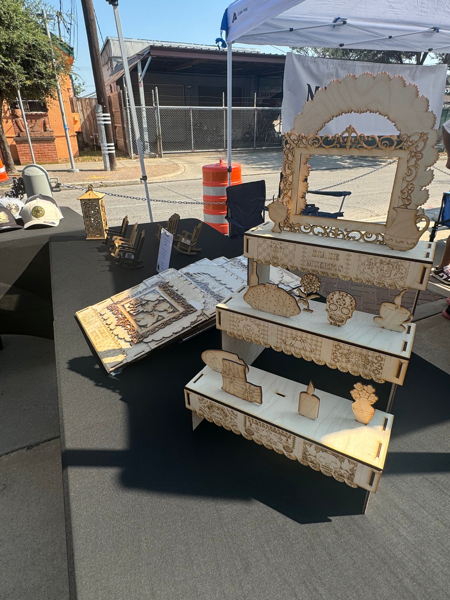 Dia de Los Muertos Wooden Engraved Altar Ofrenda